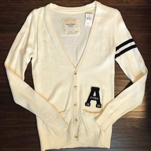 Abercrombie & Fitch Button Up Sweater